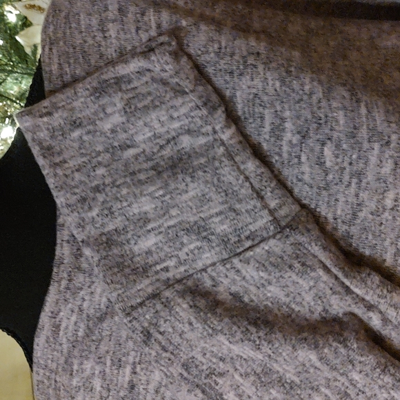 Tunic - Picture 3 of 5